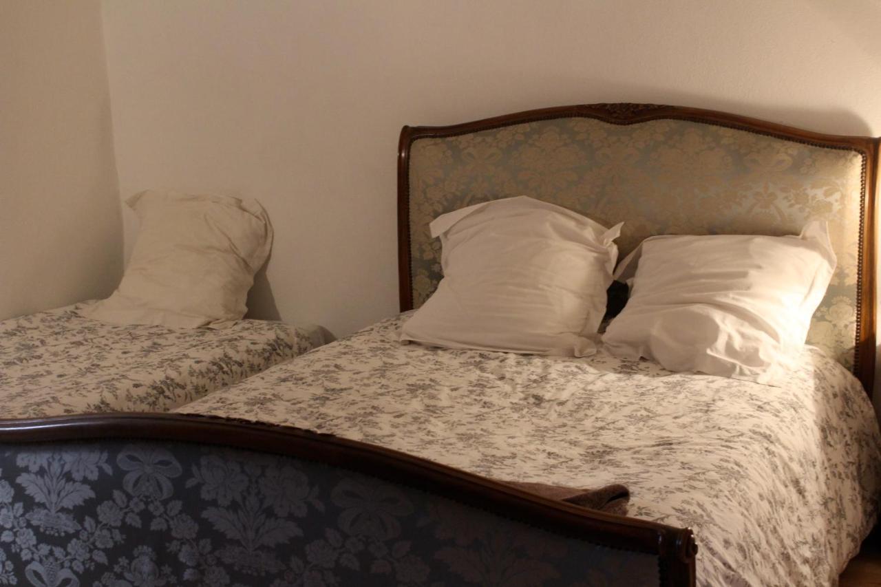 A Pas D Ane Bed and Breakfast Eygluy-Escoulin Eksteriør billede